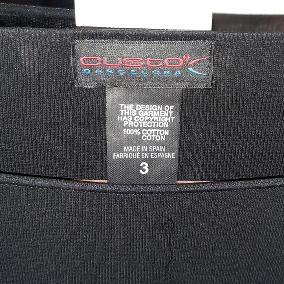 Top - Picture 2 of 3